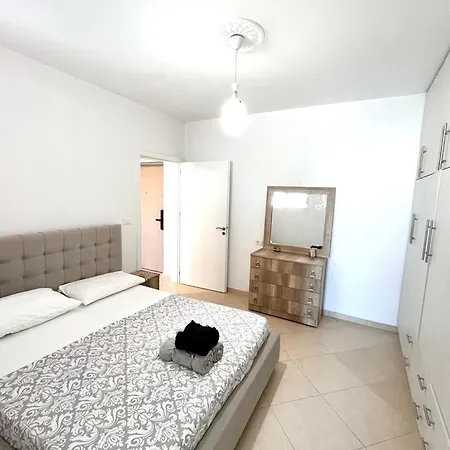 M&p Elite Plazhi I Vjeter * Avlonya