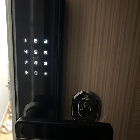 M&p Elite Plazhi I Vjeter Daire Avlonya